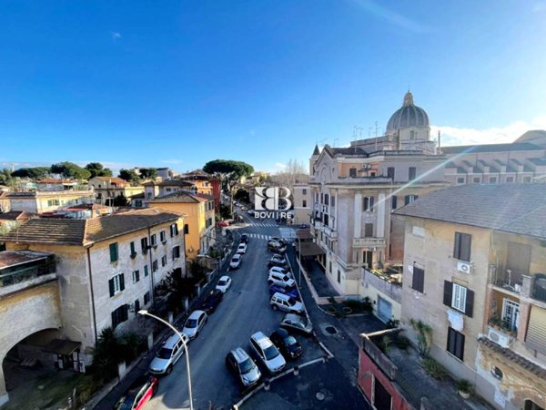 appartamento in vendita a Roma in zona Ostiense