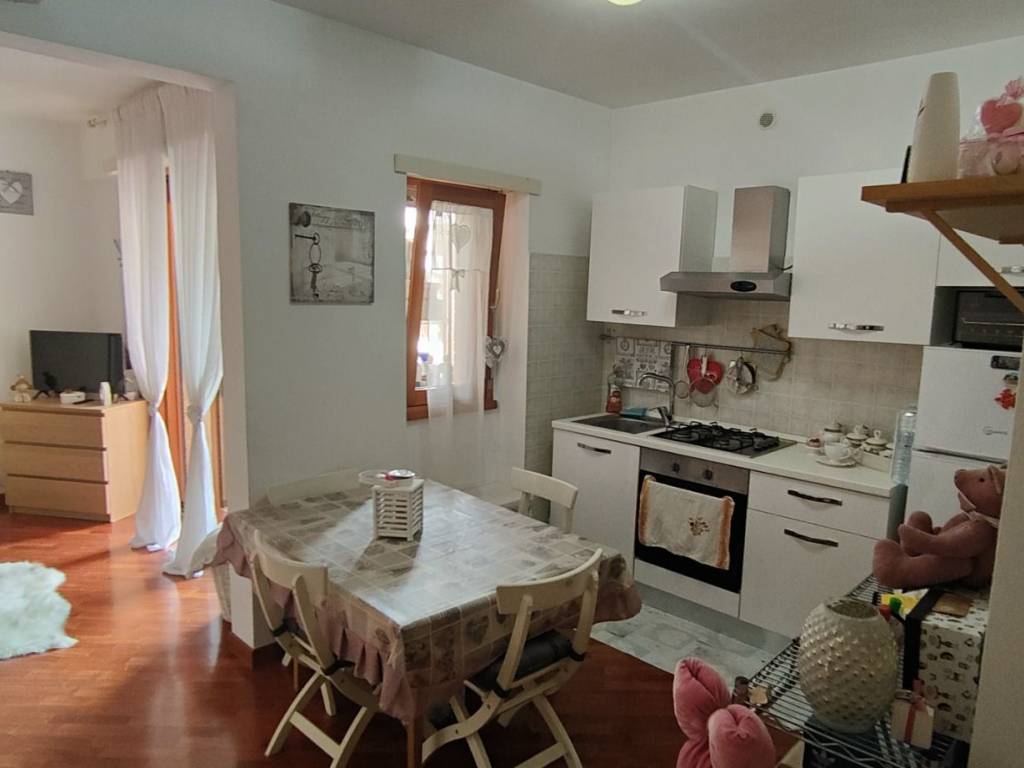appartamento in vendita a Roma in zona Casal Palocco