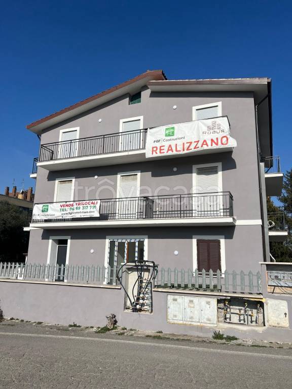 appartamento in vendita a Roma in zona Ponte di Nona