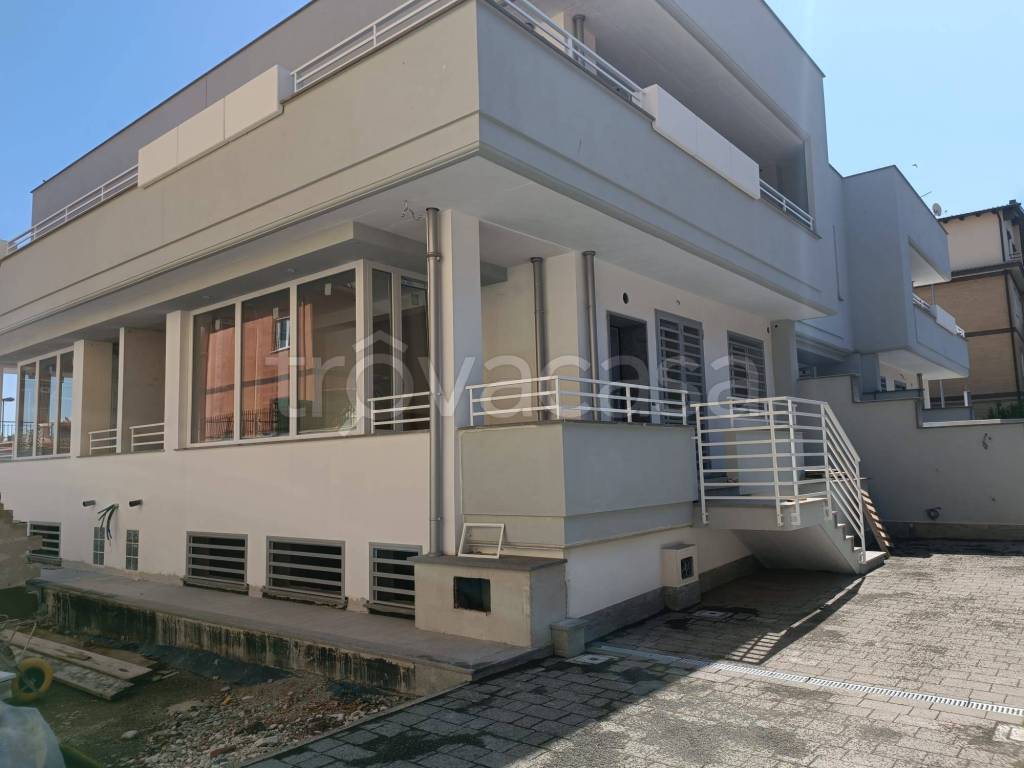 casa indipendente in vendita a Roma in zona Tor Bella Monaca