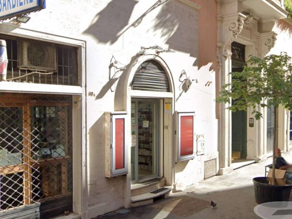 negozio in vendita a Roma in zona Campo Marzio
