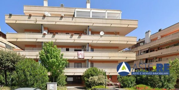 appartamento in vendita a Roma in zona Castelverde
