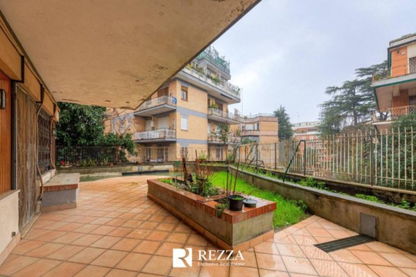 appartamento in vendita a Roma in zona Tor di Quinto