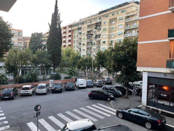 appartamento in vendita a Roma in zona Portuense