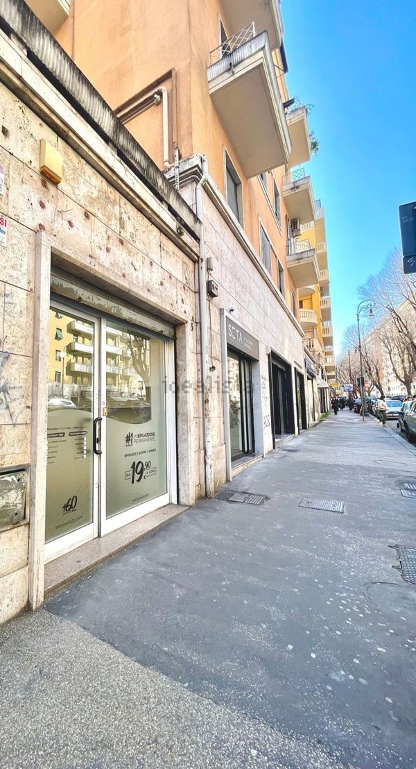 negozio in vendita a Roma in zona Nomentano