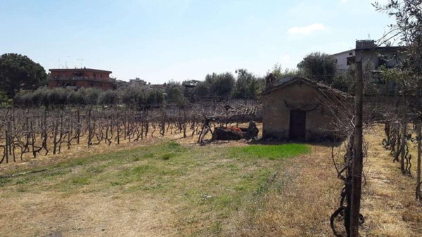 casa indipendente in vendita a Roma in zona Finocchio
