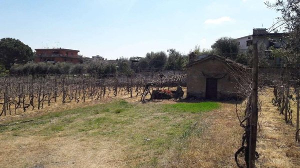 casa indipendente in vendita a Roma in zona Finocchio