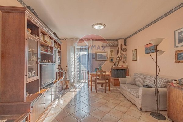 appartamento in vendita a Roma in zona Torre Angela