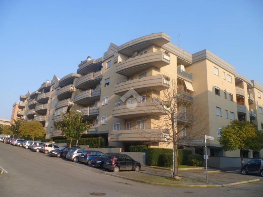 appartamento in vendita a Roma in zona Ponte Mammolo