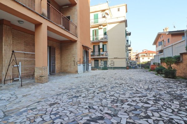 appartamento in vendita a Roma in zona Tor Vergata/Torrenova