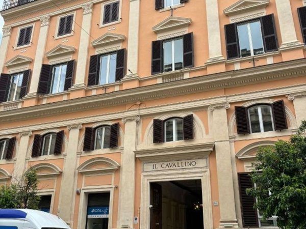 appartamento in vendita a Roma in zona Ludovisi/Sallustiano