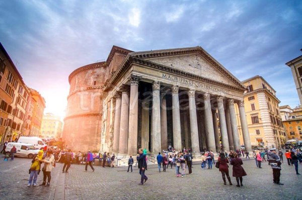 negozio in vendita a Roma in zona Parione/Sant'Eustachio
