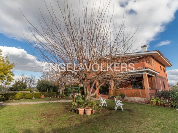 casa indipendente in vendita a Roma in zona Castel di Leva