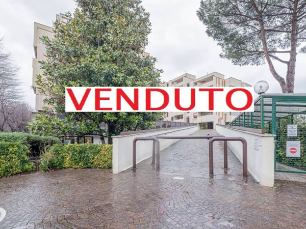 appartamento in vendita a Roma in zona Giuliano Dalmata