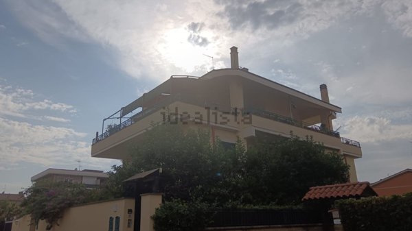 appartamento in vendita a Roma in zona Casal Morena