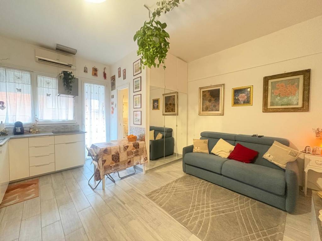 appartamento in vendita a Roma in zona Mezzocammino