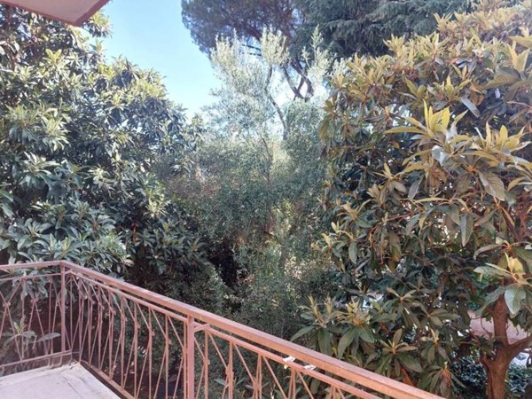 appartamento in vendita a Roma in zona Appio Claudio