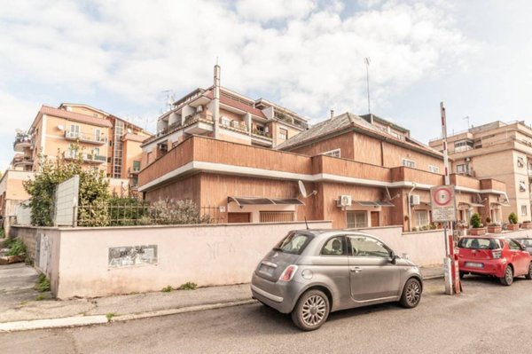 appartamento in vendita a Roma in zona La Pisana