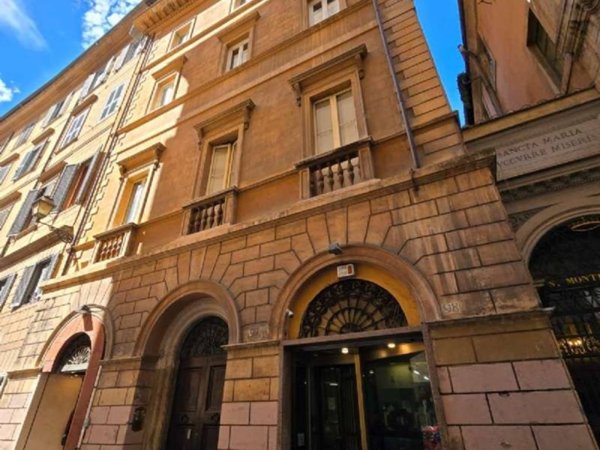 appartamento in vendita a Roma in zona Campo Marzio