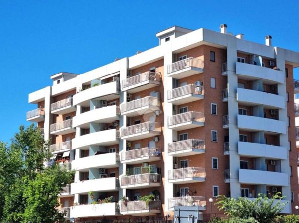 appartamento in vendita a Roma in zona Ponte di Nona