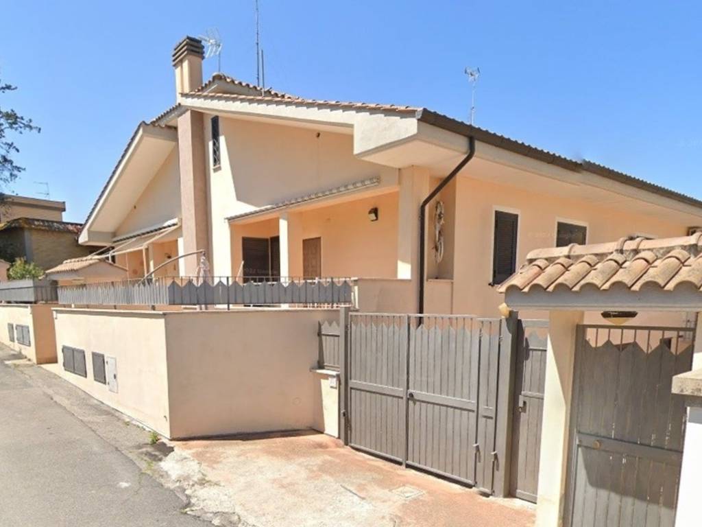 casa indipendente in vendita a Roma in zona Tor Bella Monaca