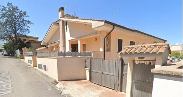 casa indipendente in vendita a Roma in zona Tor Bella Monaca