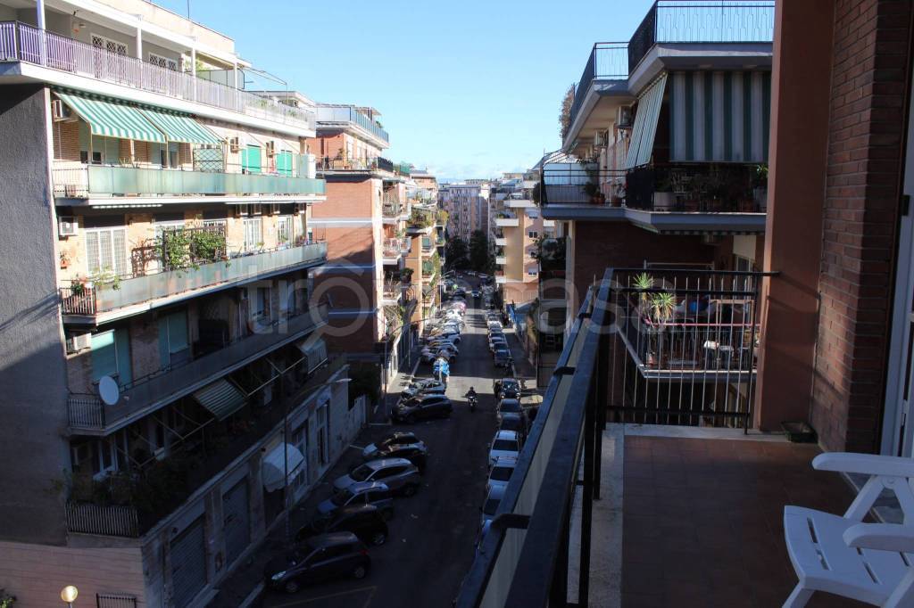 appartamento in vendita a Roma in zona Gianicolense