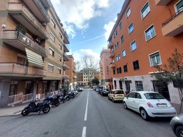 monolocale in vendita a Roma in zona Portuense