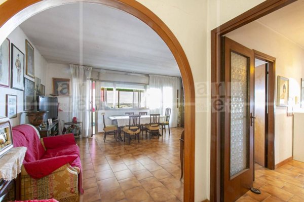 appartamento in vendita a Roma in zona Ardeatino