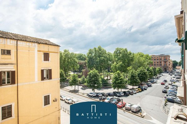 appartamento in vendita a Roma in zona Esquilino