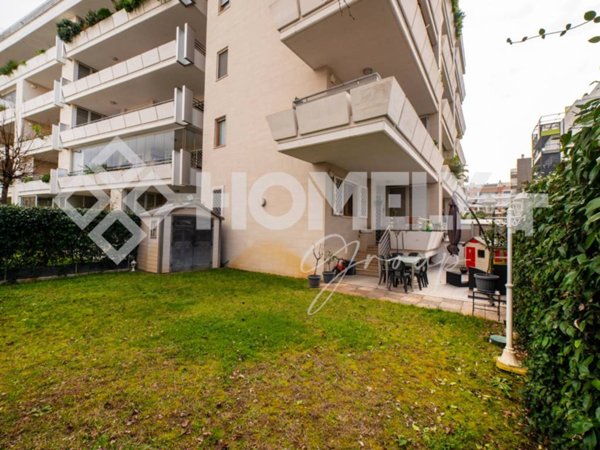 appartamento in vendita a Roma in zona Esquilino