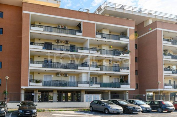 appartamento in vendita a Roma in zona Ponte di Nona