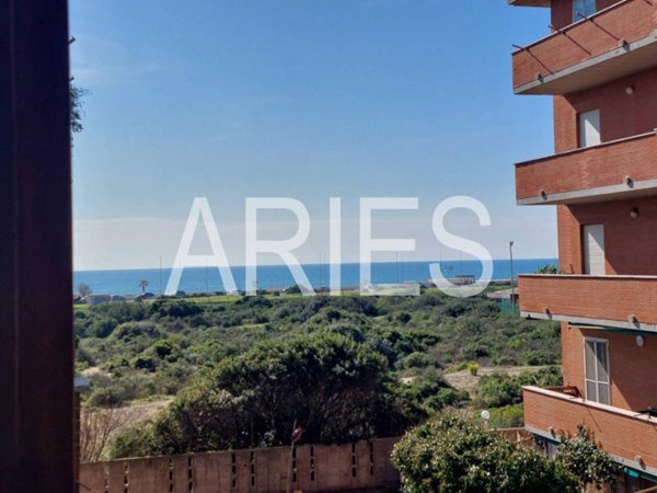 appartamento in vendita a Roma in zona Ostia