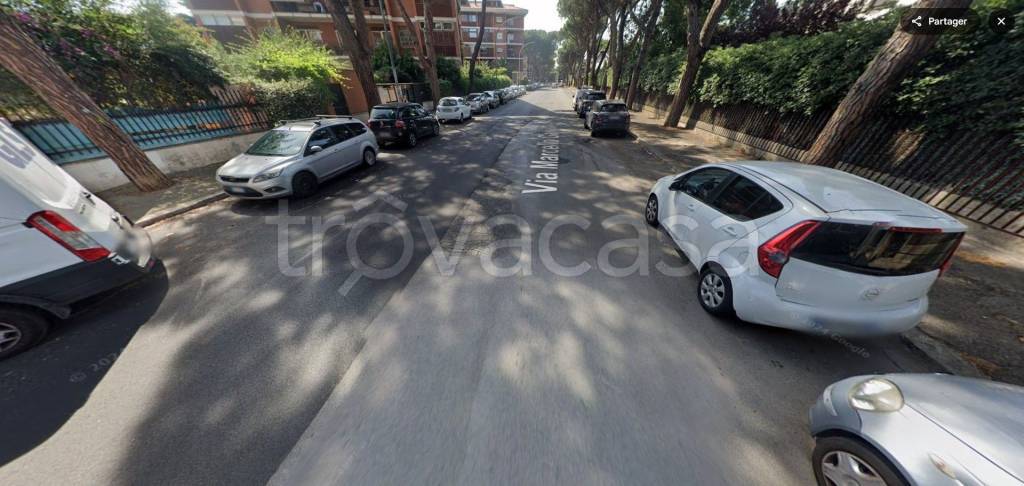 appartamento in vendita a Roma in zona Mostacciano