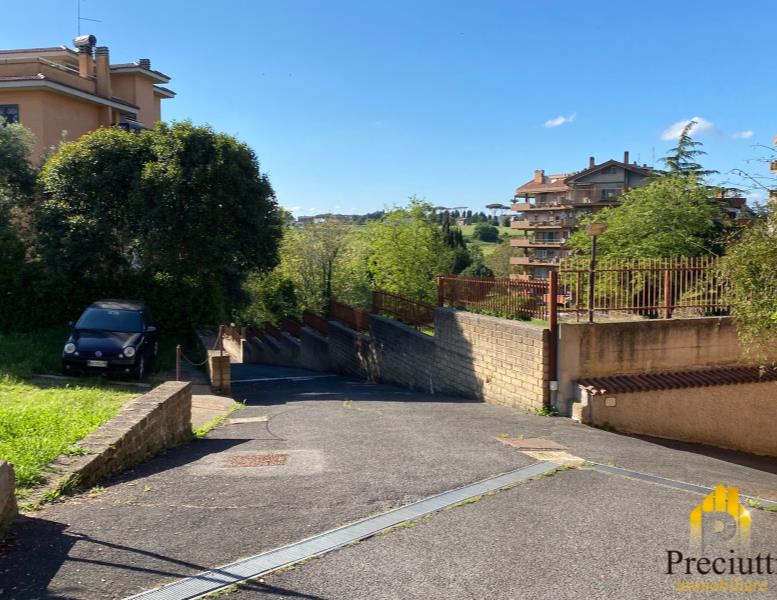 locale di sgombero in vendita a Roma