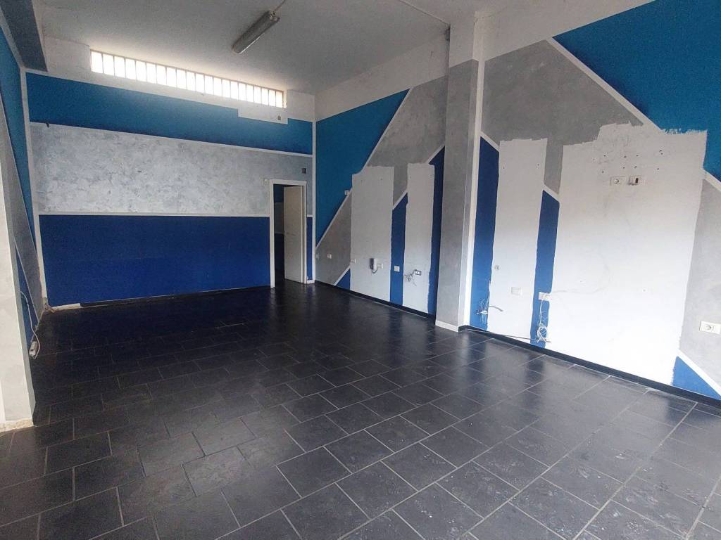 negozio in vendita a Roma in zona Tiburtino