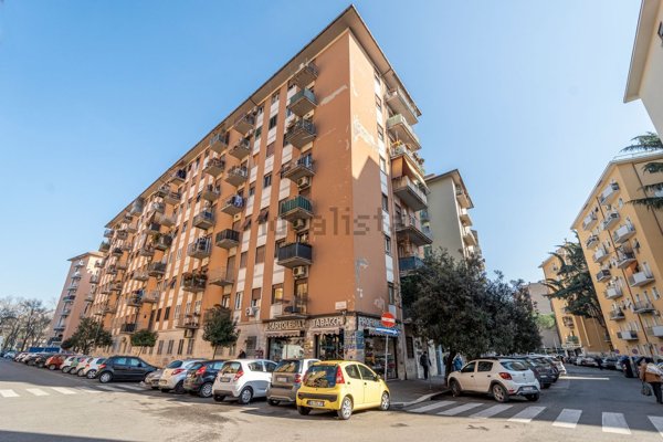 appartamento in vendita a Roma in zona Don Bosco