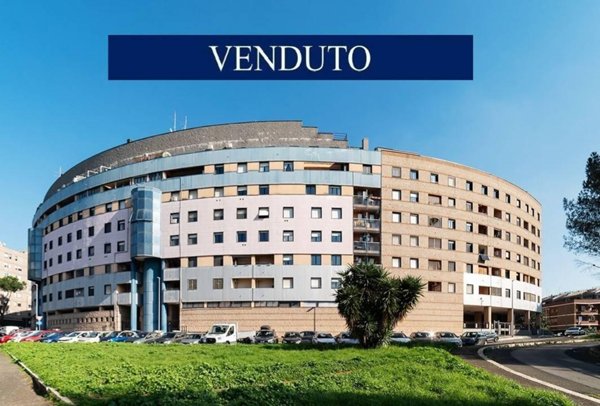 appartamento in vendita a Roma in zona Ardeatino