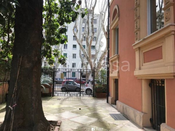 intera palazzina in vendita a Roma