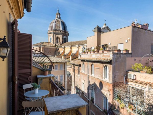 appartamento in vendita a Roma in zona Rione di Ponte