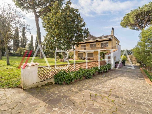casa indipendente in vendita a Roma in zona Marcigliana