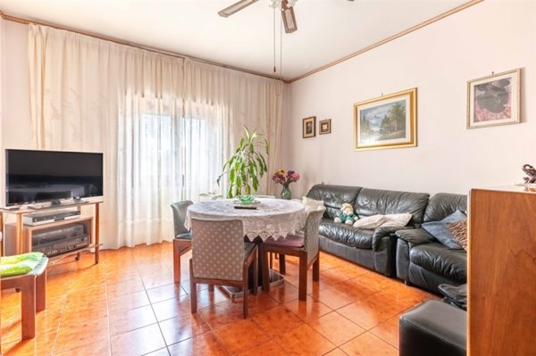 appartamento in vendita a Roma in zona Tor Bella Monaca