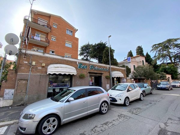 negozio in vendita a Roma