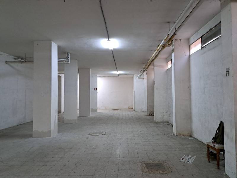 locale commerciale in vendita a Roma in zona Collatino