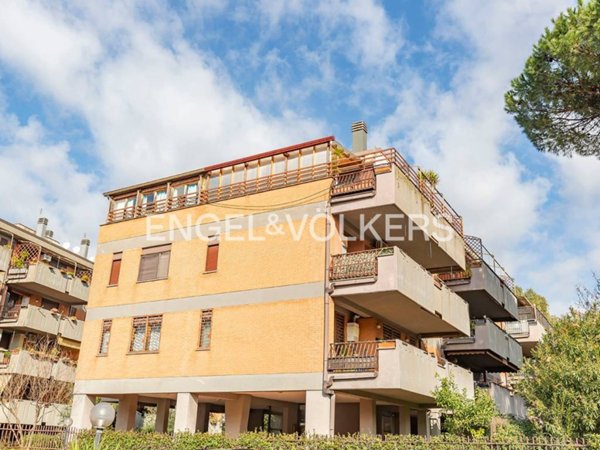 appartamento in vendita a Roma in zona Romanina