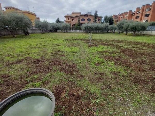 terreno agricolo in vendita a Roma in zona Torre Angela