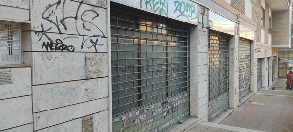 ufficio in vendita a Roma in zona Ostiense
