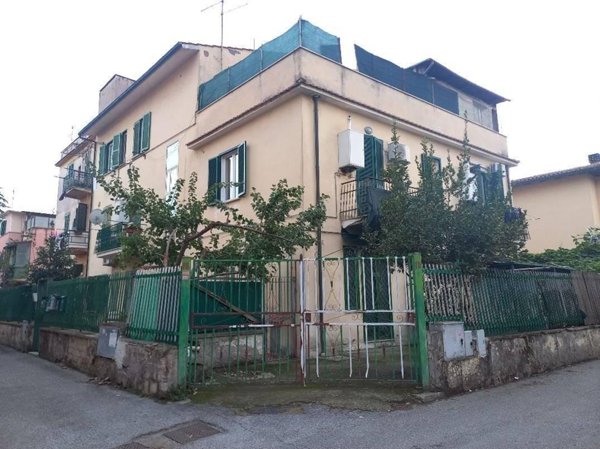 appartamento in vendita a Roma in zona Ponte Mammolo