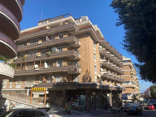 appartamento in vendita a Roma in zona Aurelio