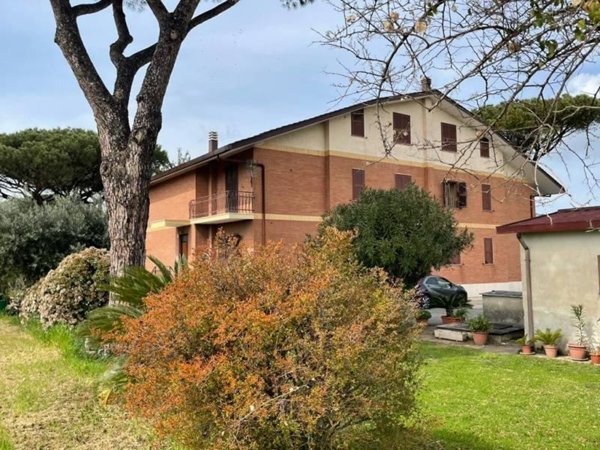 casa indipendente in vendita a Roma in zona Torricola